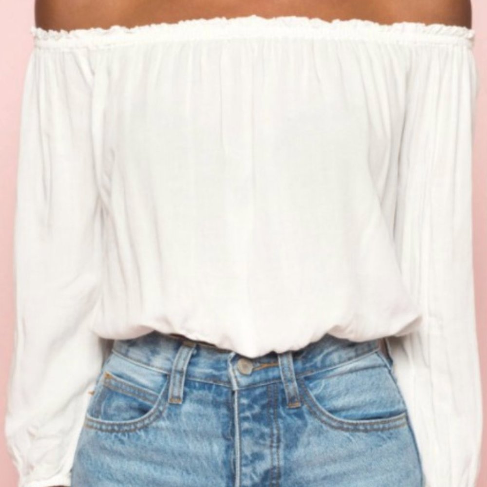 Brandy Melville off the shoulder top